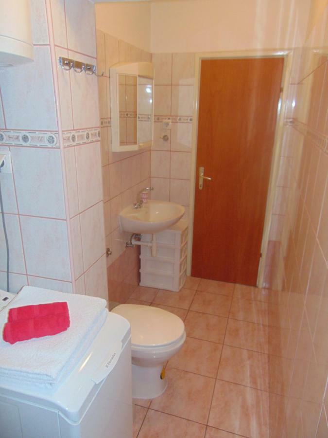 Apartmani Josipa ชิเบนิก ภายนอก รูปภาพ