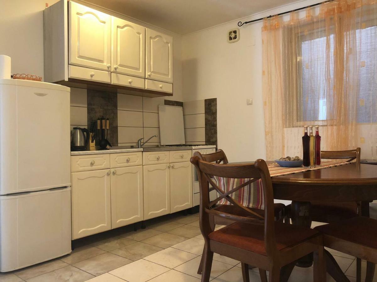 Apartmani Josipa ชิเบนิก ภายนอก รูปภาพ